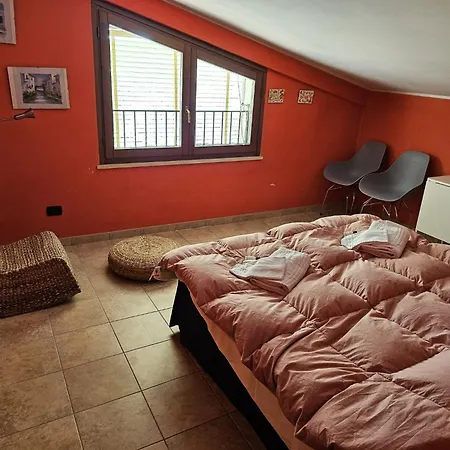 View Over The Rooftops Of شقة