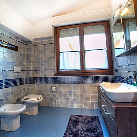 View Over The Rooftops Of Apartment *