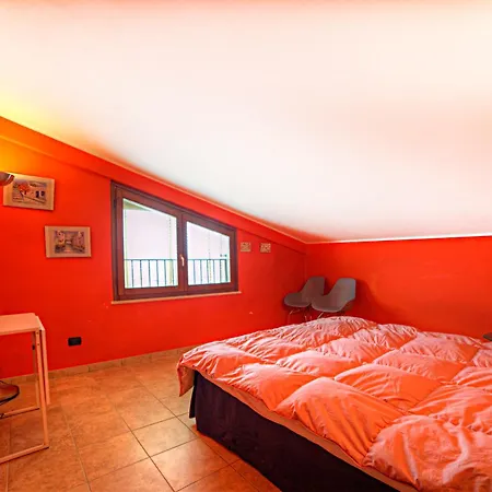 Апартаменты View Over The Rooftops Of *